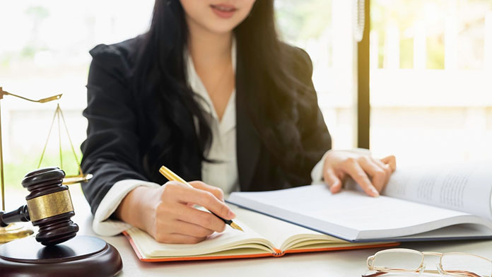 Avukatlar Tarafından Borçlu İlgili Kişiye Kısa Mesaj Gönderilmesi Hukuka Uygun Mudur?