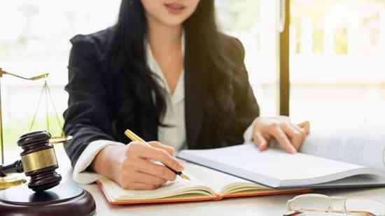 avukatlar-tarafindan-borclu-ilgili-kisiye-kisa-mesaj-gonderilmesi-hukuka-uygun-mudur-